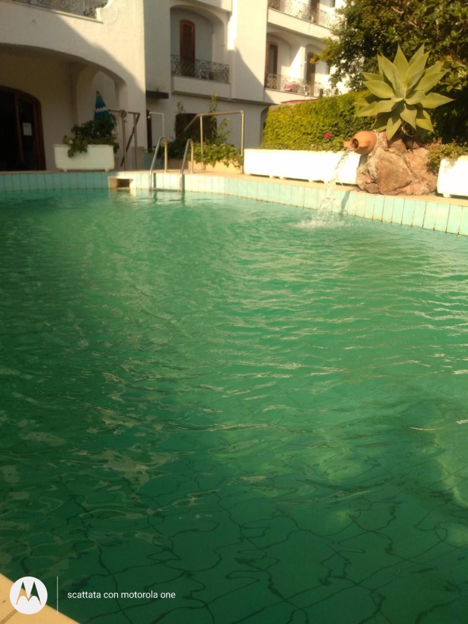 Villa Thomas Bb Conduzione Familiare Forio di Ischia Exterior foto