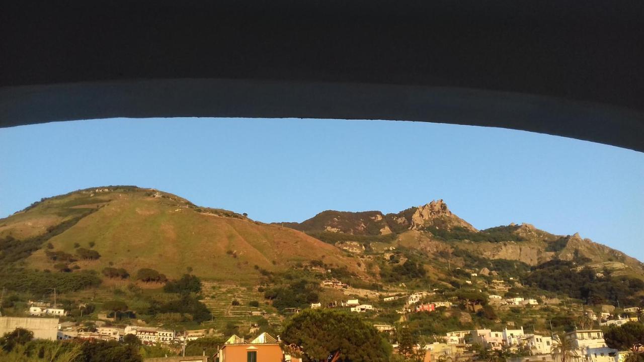 Villa Thomas Bb Conduzione Familiare Forio di Ischia Exterior foto